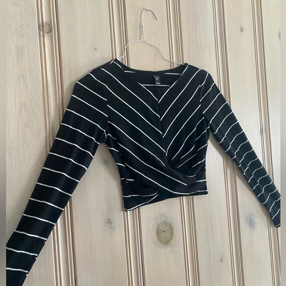Windsor Wrap Styled Crop Top - Picture 2 of 5